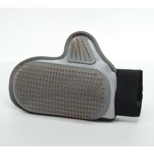 Silicone True Touch Deshedding Glove For Gentle And Efficient Pet Grooming