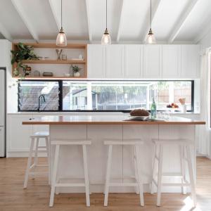 Buy cheap High Gloss White Shaker Modular Home Kitchen Cabinets Lacquer Kitchen Island from wholesalers