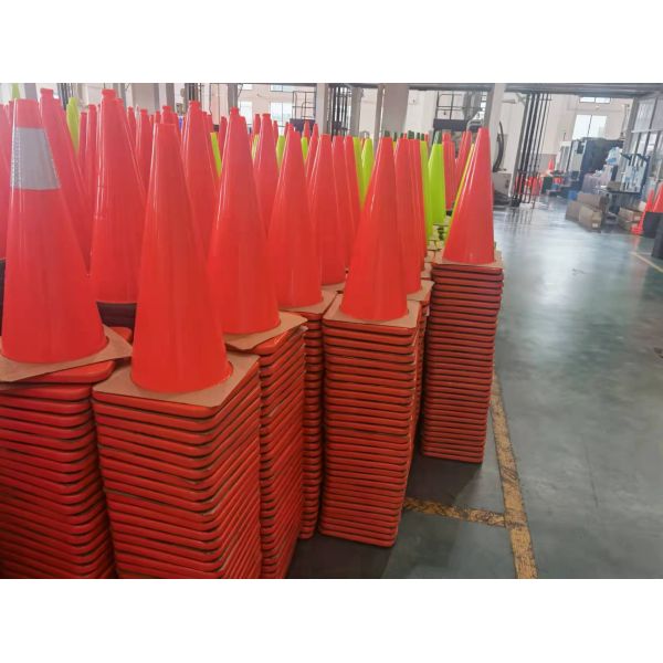 Quality 100% new PVC for orange cone and recycled PVC for cover black base for sale