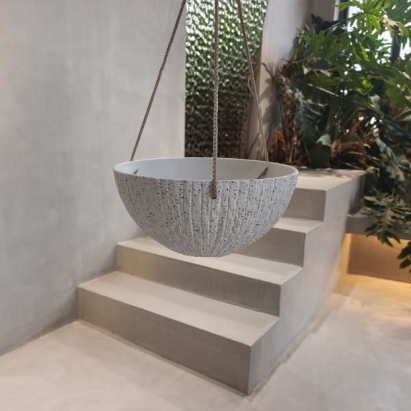 Buy cheap Round Plastic Hanging Planters 260*260*120MM For Indoor / Outdoor Spaces from wholesalers