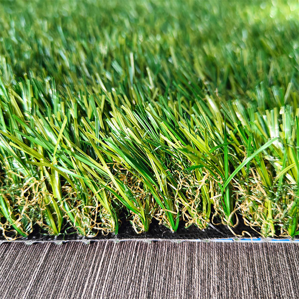 Buy cheap 7700 Dtex PP/PE material Artificial Green Grass With 180 Stitch rate Per Metre and 3/8 inch guage from wholesalers
